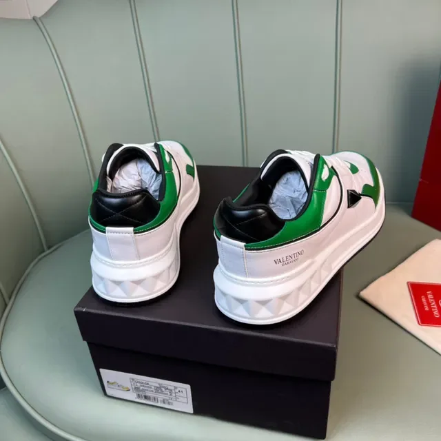 Valentino Garavani VLogo Sneaker vert blanc noir style de vie sneakers 6