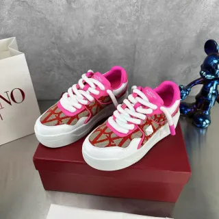 Valentino 开放粉红色红色米色生活方式运动鞋