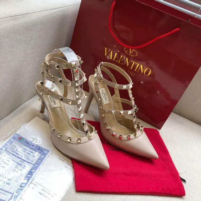 Valentino Rockstud Beige Stud-Embellished Pointed-Toe Stilettos 3