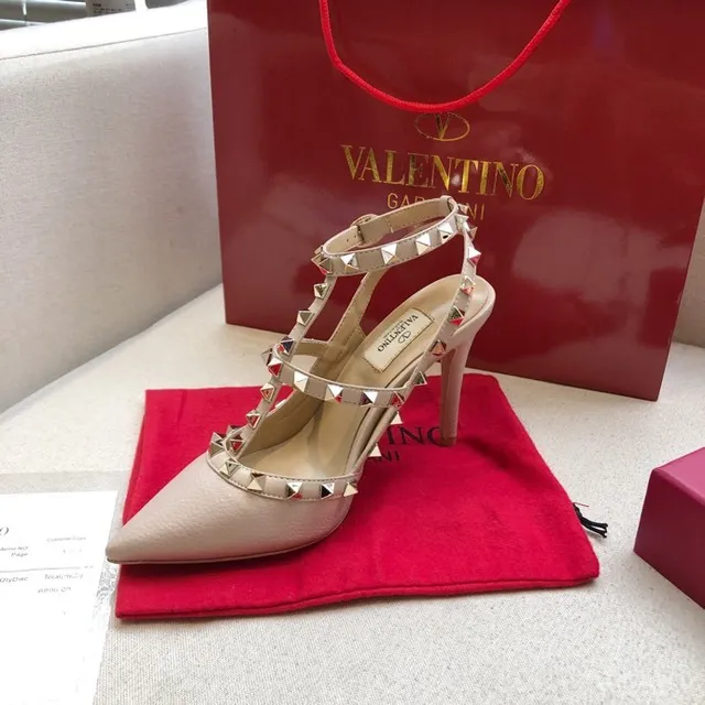 Valentino Rockstud Beige Stud-Embellished Pointed-Toe Stilettos 7