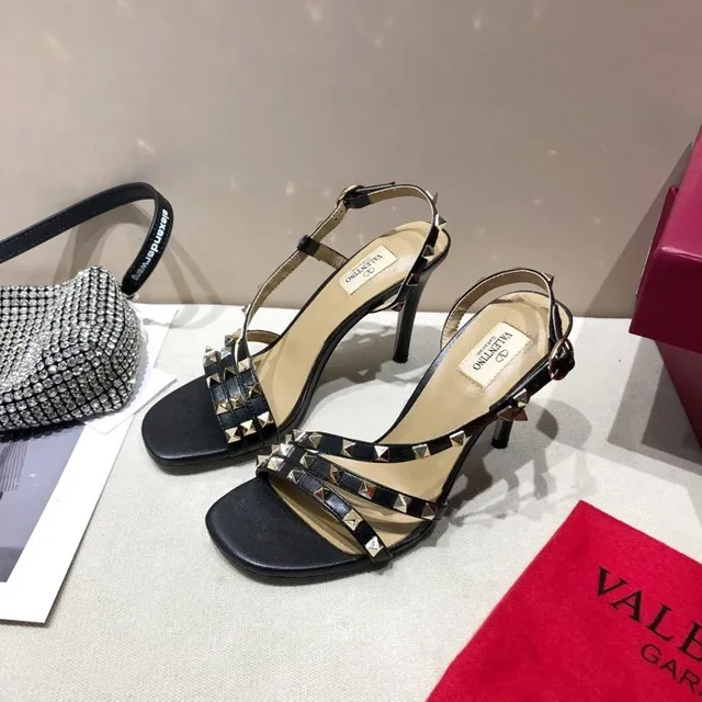 Valentino Rockstud Black Leather Pyramid Stud Stilettos 6