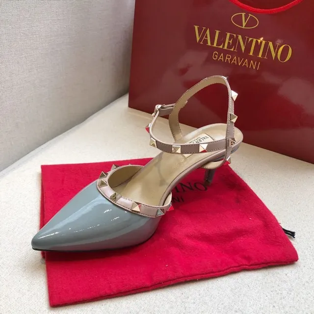 Valentino Rockstud Light Gray Patent Stilettos 2