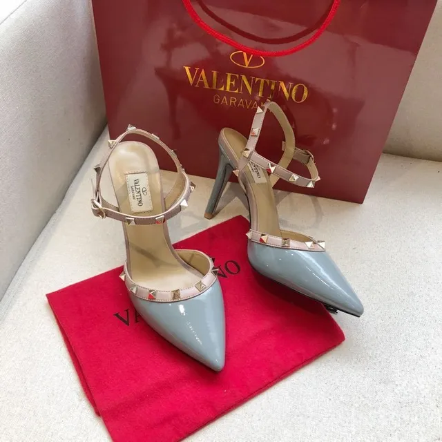 Valentino Rockstud Light Gray Patent Stilettos 3