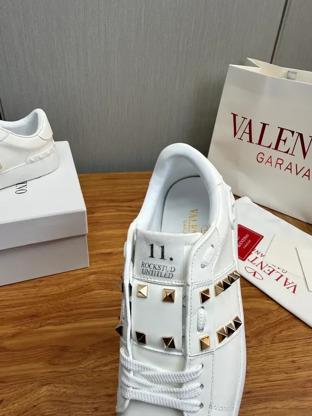 Valentino Rockstud Sneakers Lifestyle Blanc en Cuir à Encolure Basse 9