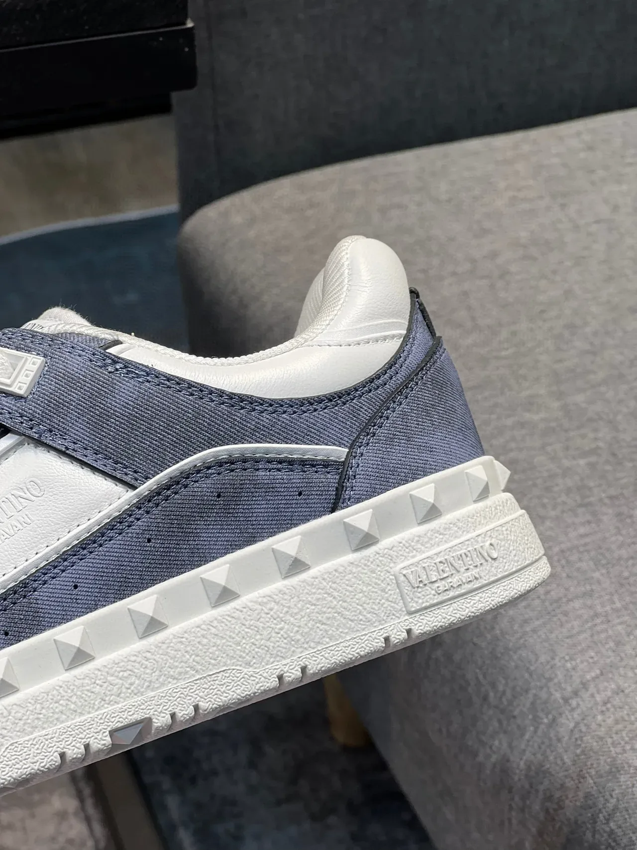 Valentino Rockstud White Navy Studded Sole Mixed-Material Upper Lifestyle Sneakers 7