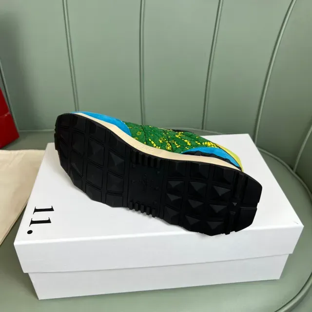 Valentino Run Away sneakers lifestyle jacquard floral multicolore 2