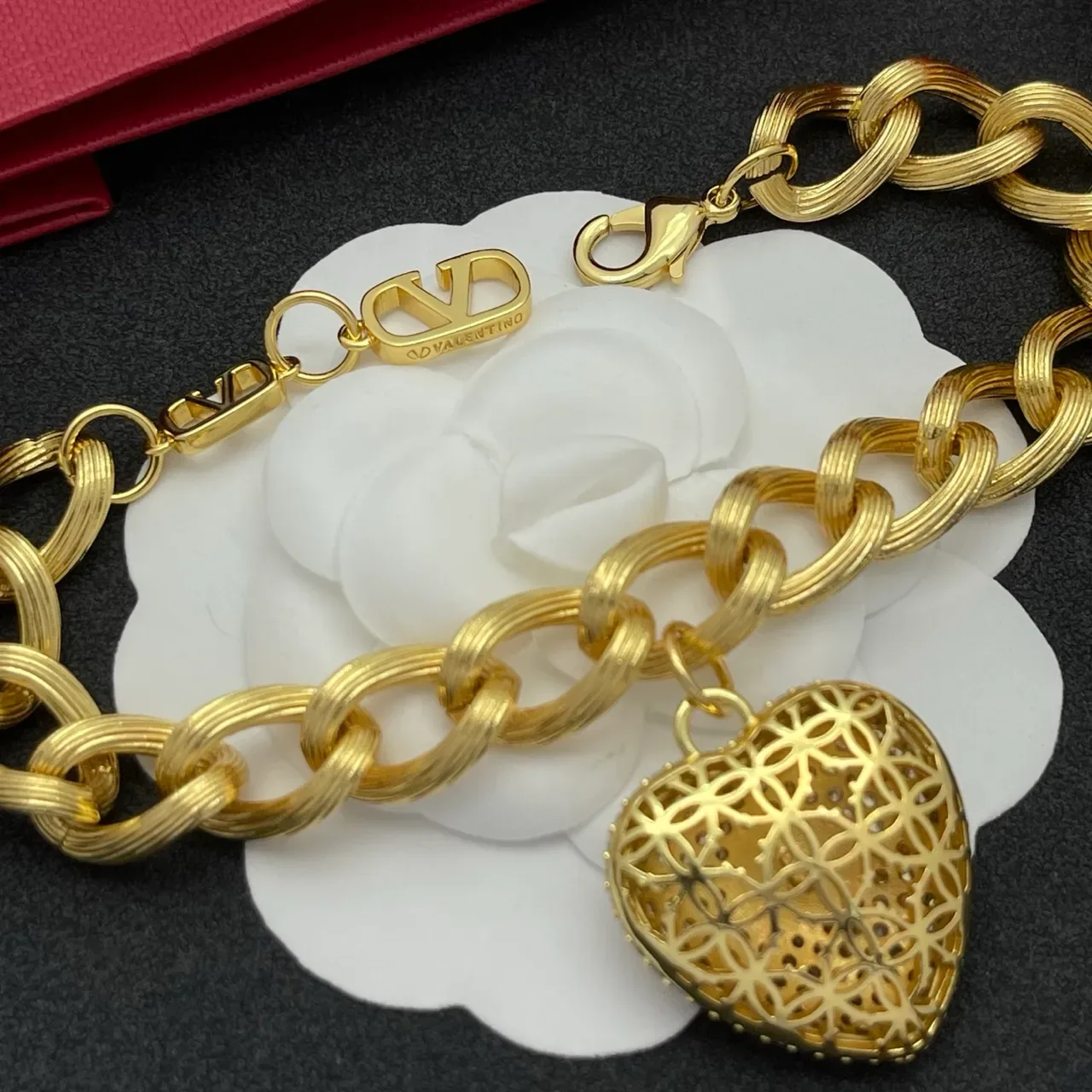 Valentino VLogo Heart Pavé Crystal Pulseira Corrente Chunky 3