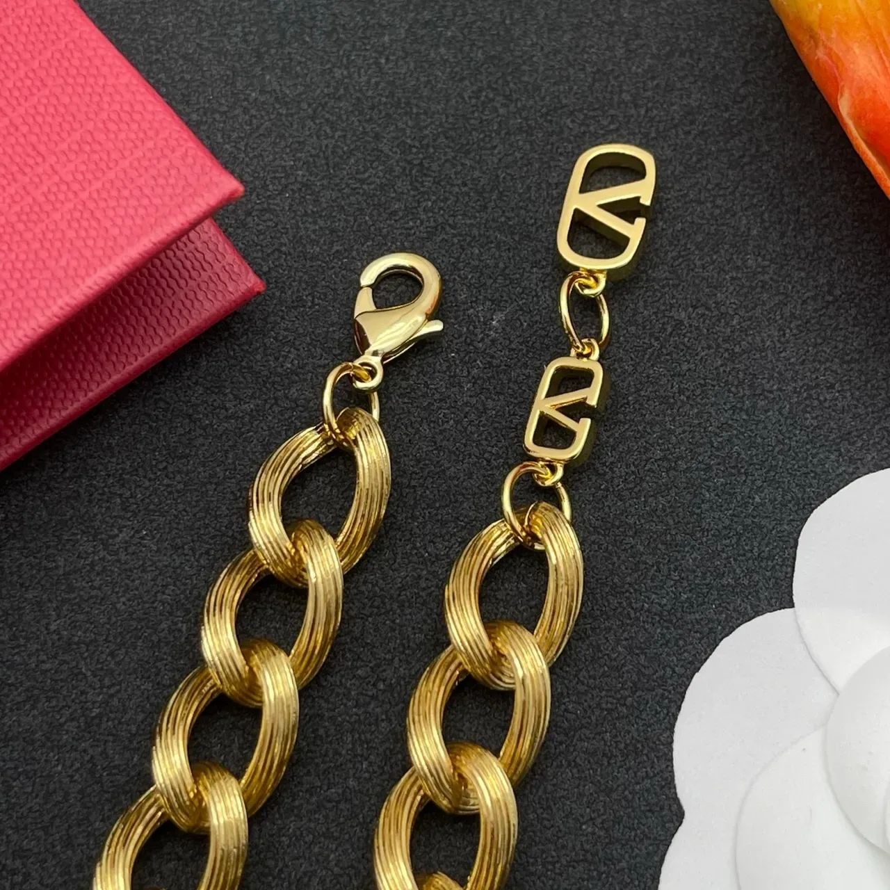 Valentino VLogo Heart Pavé Crystal Pulseira Corrente Chunky 6