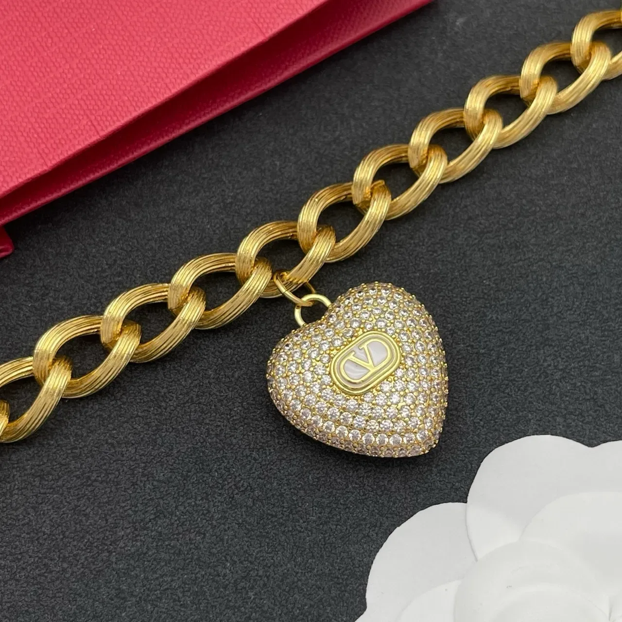 Valentino VLogo Heart Pavé Crystal Pulseira Corrente Chunky 7
