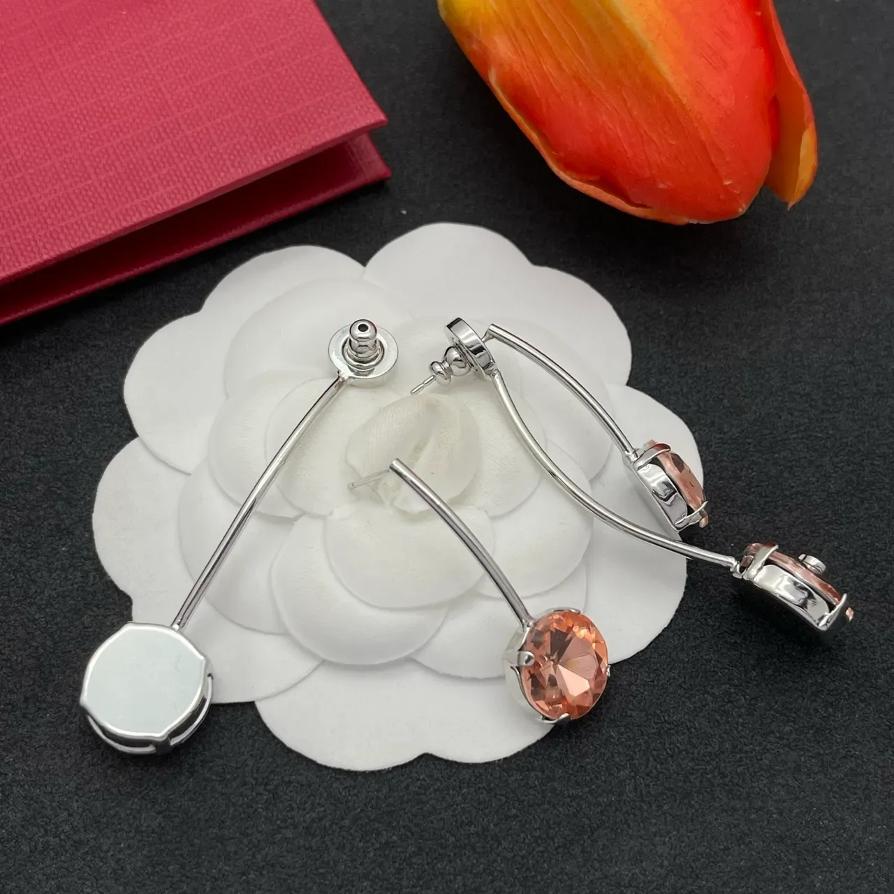 Valentino VLogo Brincos de Cristal Facetado Gota Dupla Pedra Rosa Prata 4