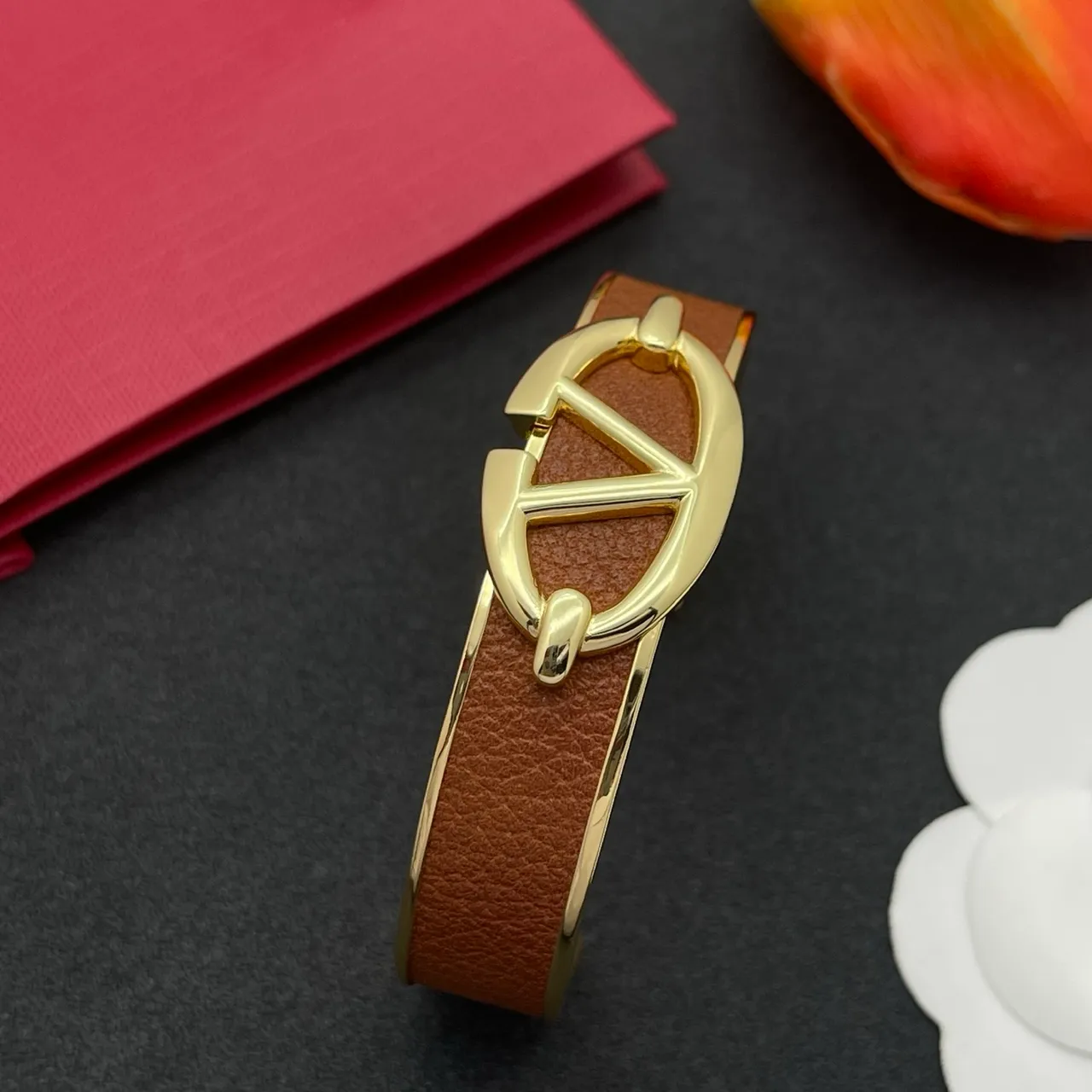 Valentino VLOGO Couro Tan e Ouro-Ton Pulseira de Pulso 6