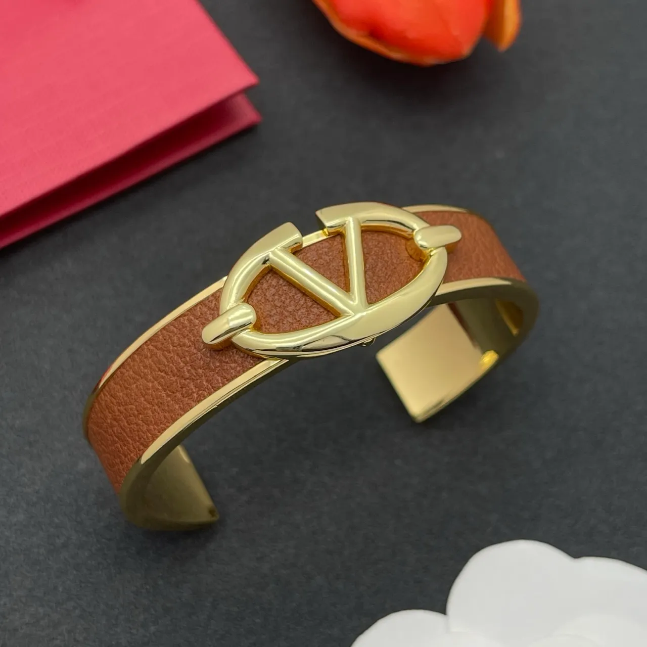 Valentino VLOGO Couro Tan e Ouro-Ton Pulseira de Pulso 7