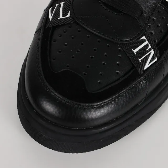 Valentino VLTN Baskets Lifestyle en Cuir Noir et Blanc 6