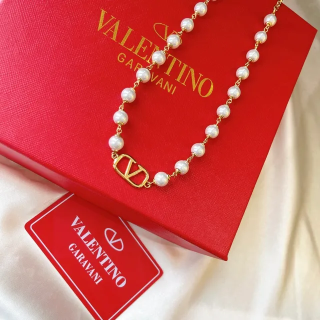 Valentino VLTN Colar de pérolas com corrente 4