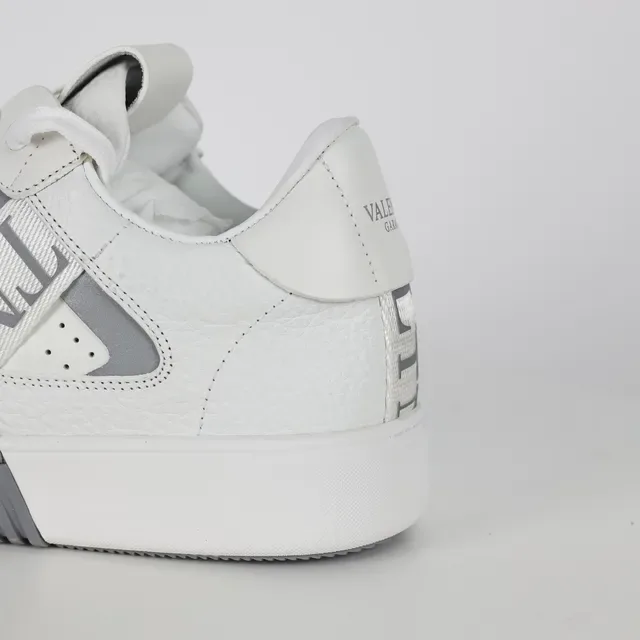 Valentino VLTN sneakers lifestyle blanc et gris 4