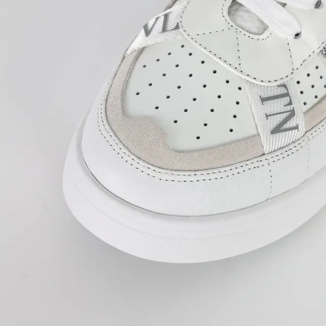 Valentino VLTN sneakers lifestyle blanc et gris 5