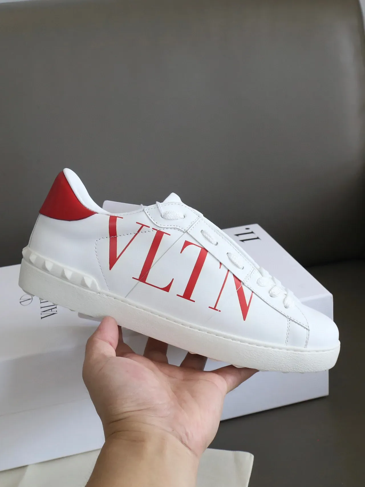 Valentino VLTN Tênis Lifestyle Branco e Vermelho de Couro 8
