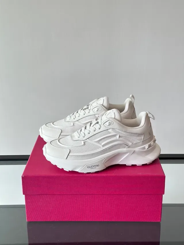 Valentino zapatillas chunky con suela blanca de malla y recubrimiento sintético 3