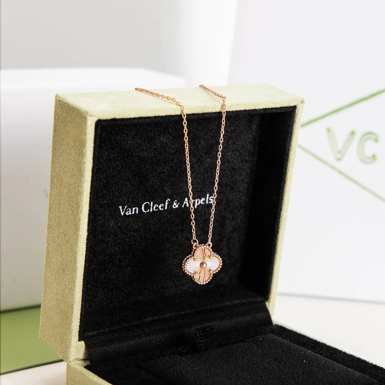 Van Cleef & Arpels Alhambra Four-Leaf Clover Pendant Necklace 6