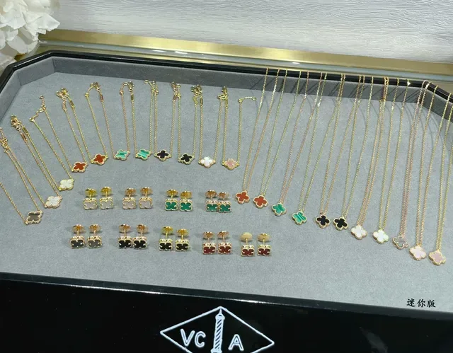 Van Cleef & Arpels Alhambra Gold Multicolor Four-Leaf Clover Motif Enamel Inlay Necklace 1