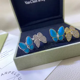 Van Cleef & Arpels Papillon أقراط فراشة المينا والكريستال Pavé