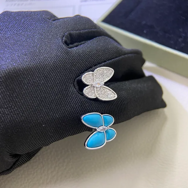 Van Cleef & Arpels Papillon भটারফ্লাই এনামেল এবং পেভ ক্রিস্টাল ইয়াররিংস 4