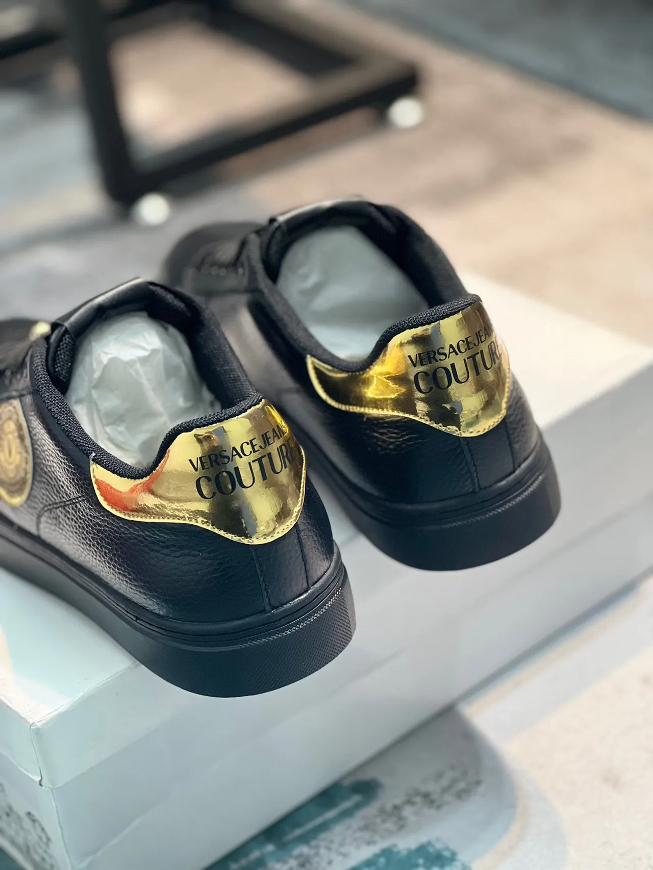 Versace Chain Reaction Noir et Or Lifestyle Sneakers 2