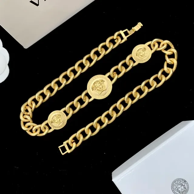 Bracelet Versace Medusa Chaîne Curb Or 4