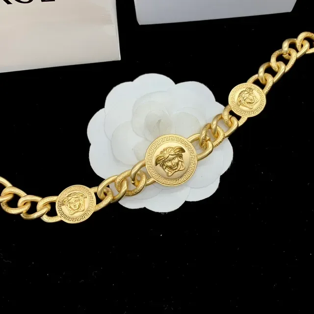 Bracelet Versace Medusa Chaîne Curb Or 5