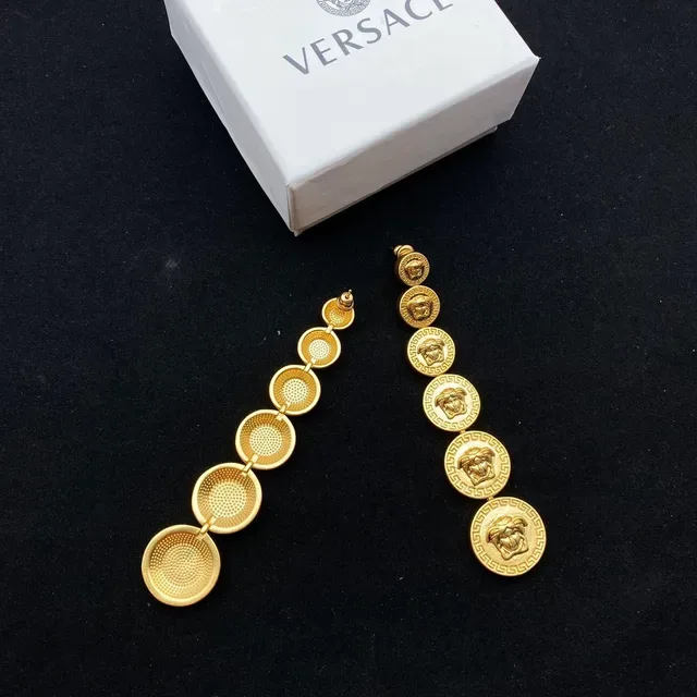 Versace Méduse Monnaie Or Motif Tête Bord Clé Grecque Boucles d'Oreilles 2