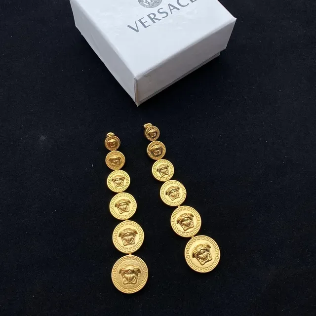 Versace Méduse Monnaie Or Motif Tête Bord Clé Grecque Boucles d'Oreilles 4