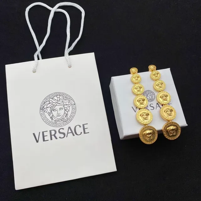 Versace Méduse Monnaie Or Motif Tête Bord Clé Grecque Boucles d'Oreilles 6