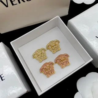 Versace Medusa 金色粉色头轮廓 Pave 水晶镶嵌耳环