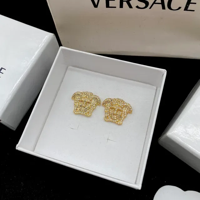 Versace Medusa Or Rose Tête Silhouette Pave Cristal Embellissement Boucles d'oreilles 4