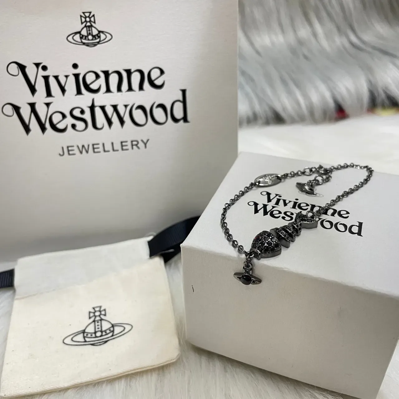 Vivienne Westwood Orb Charm Bracelet Silver Black Pavé-Studded Bracelet 4