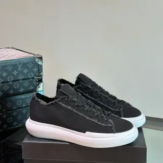 Y-3 Black White Frayed-Edge Canvas Low-Top Lifestyle Sneakers