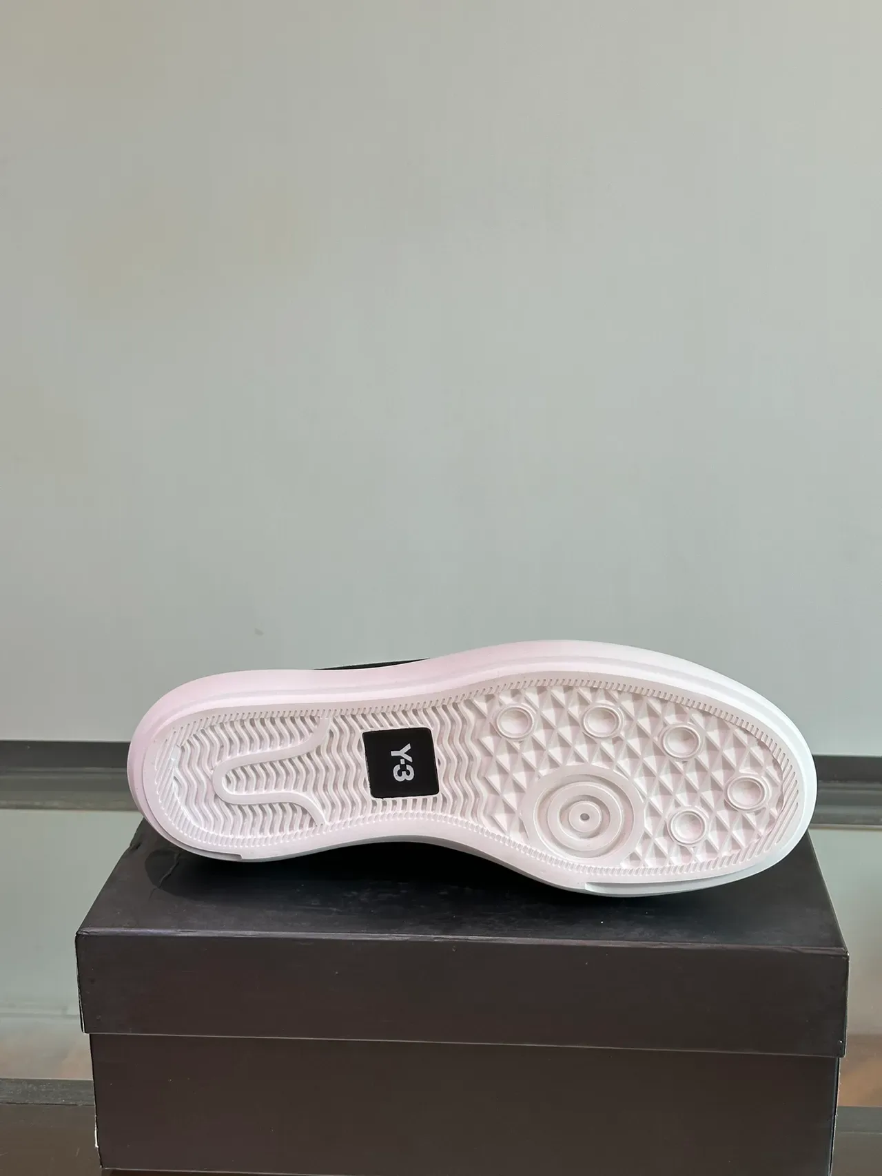 Y-3 Black White Frayed-Edge Canvas Low-Top Lifestyle Sneakers 3