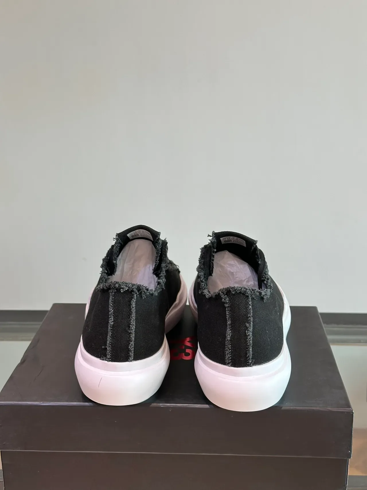 Y-3 Black White Frayed-Edge Canvas Low-Top Lifestyle Sneakers 4