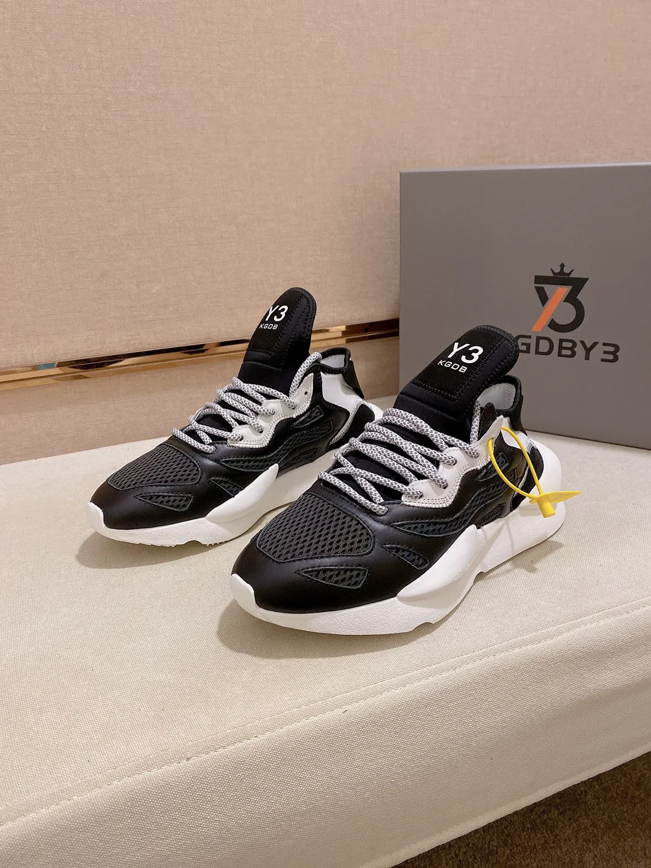 Y-3 Black White Sculpted Midsole Mesh-Leather Hybrid Upper Chunky Sneakers 6