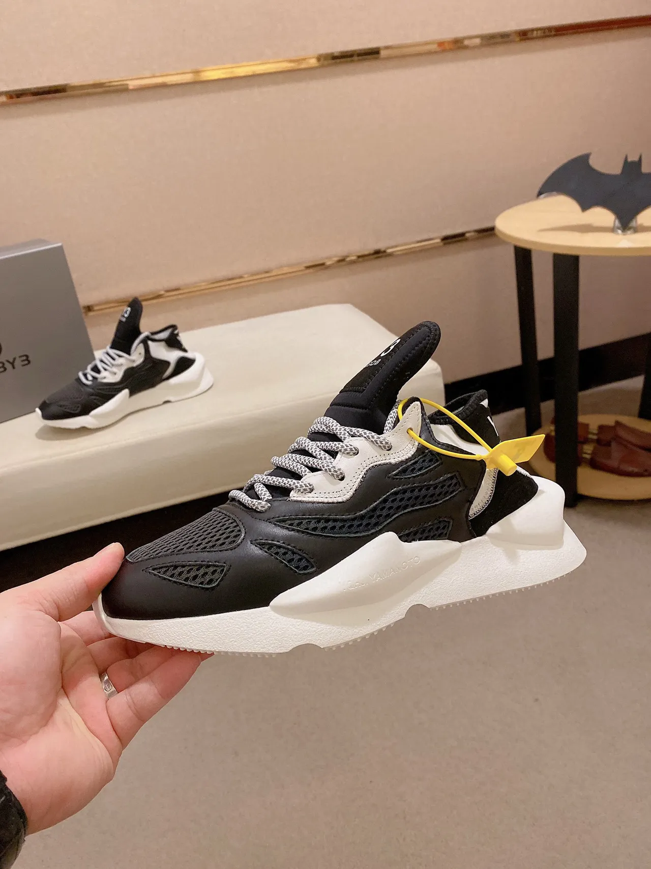Y-3 Black White Sculpted Midsole Mesh-Leather Hybrid Upper Chunky Sneakers 9