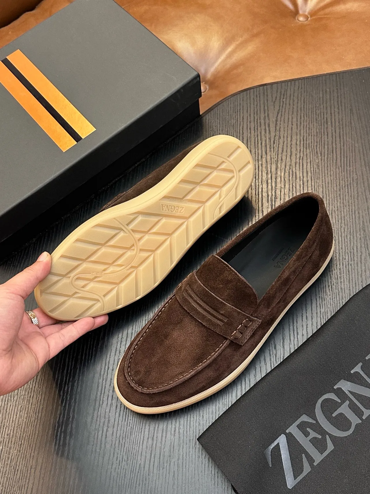 Zegna Marrom Bege Camurça Penny Strap Loafer 2