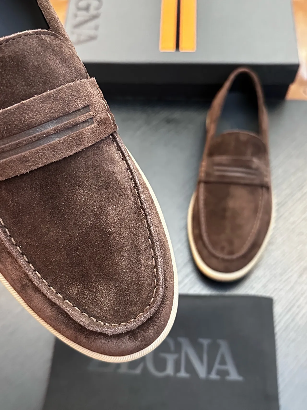 Zegna Marrom Bege Camurça Penny Strap Loafer 4