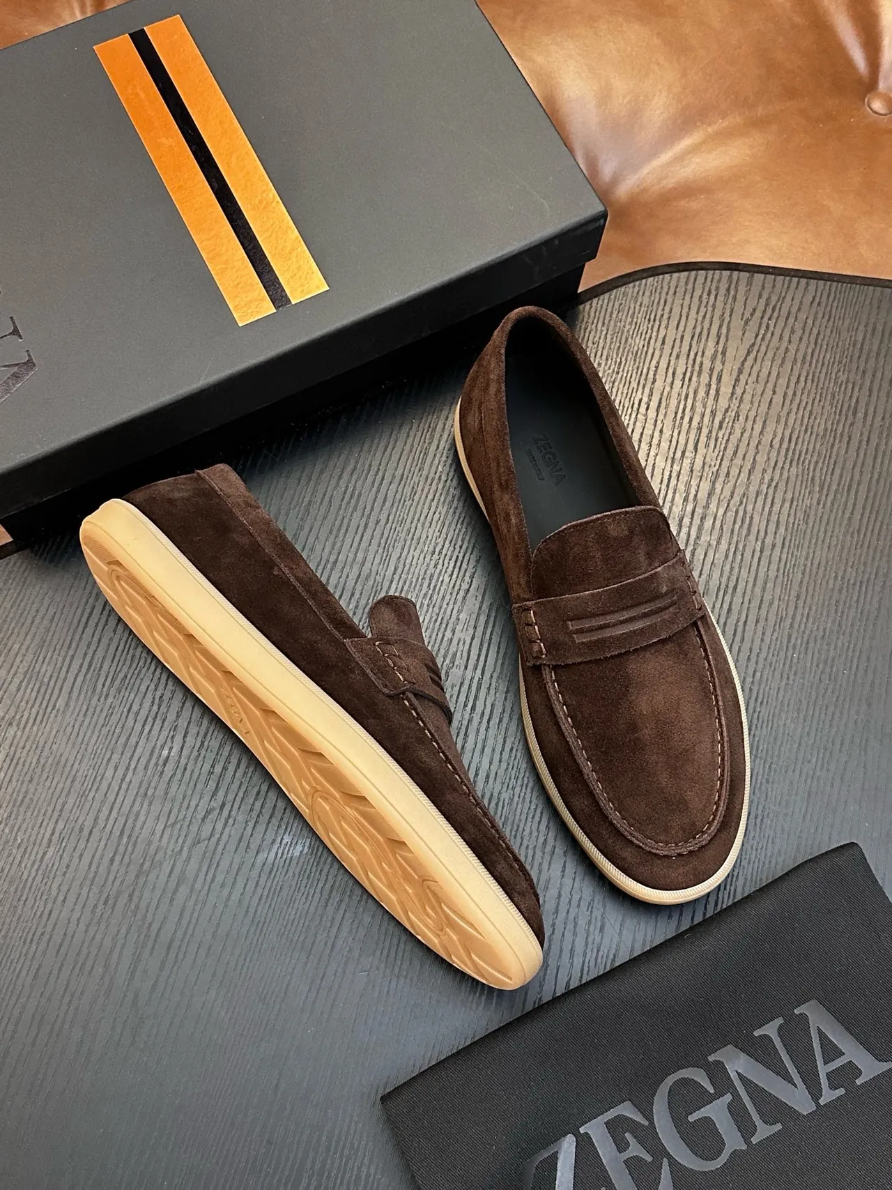 Zegna Marrom Bege Camurça Penny Strap Loafer 5